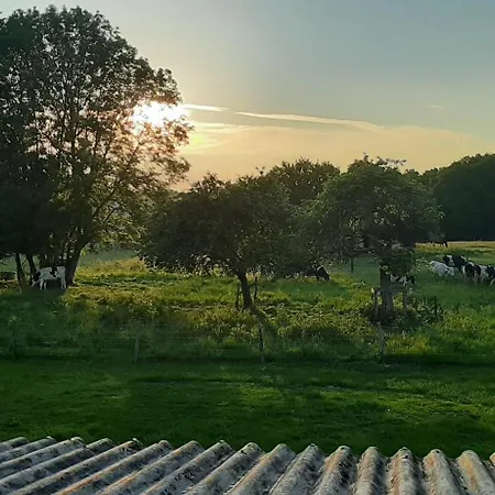 Le Thuit - F2 Plain Pied équipé à La Ferme