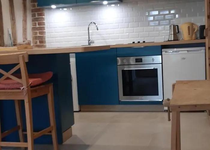 Séjour à la ferme Le Thuit - F2 Plain Pied équipé à La Ferme Charleval (Eure)